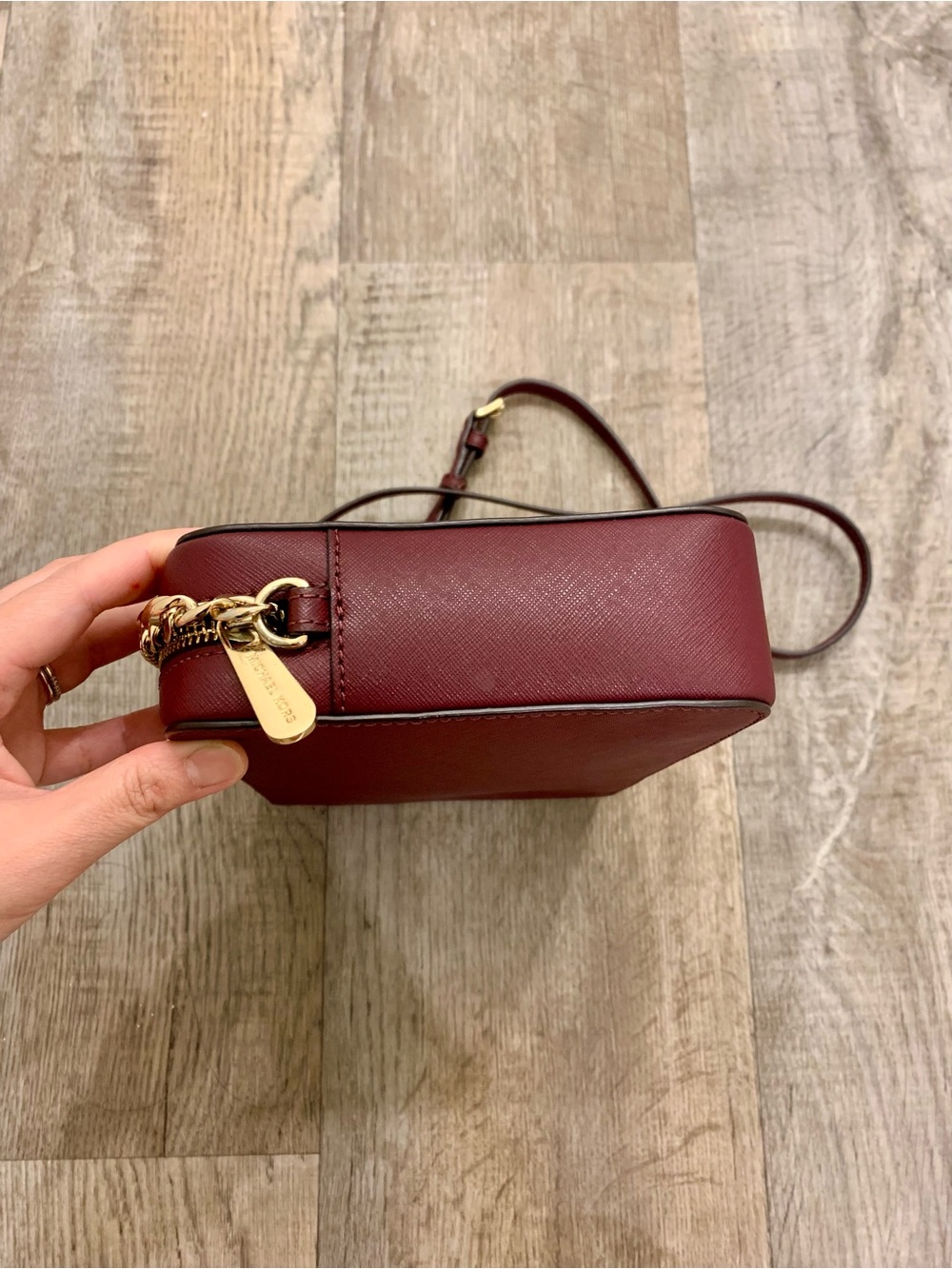 Michael Kors Burgundy Jet Set Saffiano Rectangle Gold Chain Crossbody Bag - Picture 7 of 12